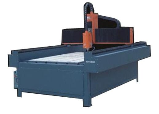 如何清掃和保養(yǎng)數(shù)控雕刻機？