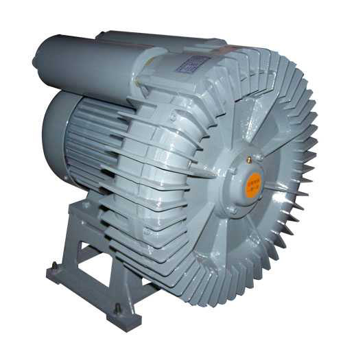 如何選擇木工雕刻機(jī)真空泵