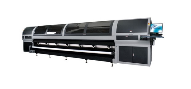UV噴繪機(jī)在作業(yè)時(shí)我們該注意哪些事項(xiàng)