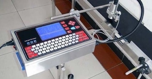 選購噴碼機(jī)時(shí)都要考慮哪些因素