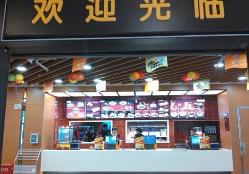 調(diào)和時(shí)尚與傳統(tǒng)的味道 三星數(shù)字標(biāo)牌助魏家涼皮美味升級(jí)