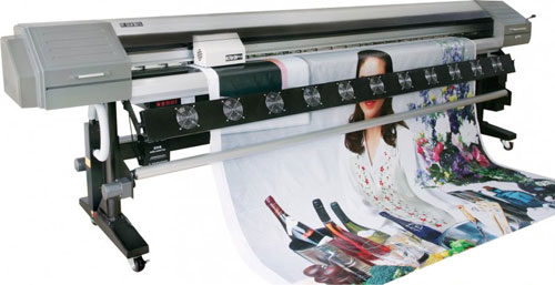 平板寫真噴繪機的操作規(guī)范