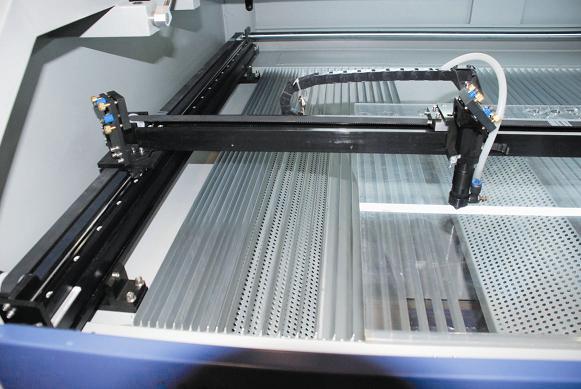 光纖激光切割機能用空氣做輔助氣體嗎