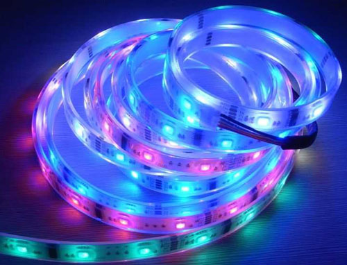 LED燈帶從幾個(gè)方面來(lái)鑒別