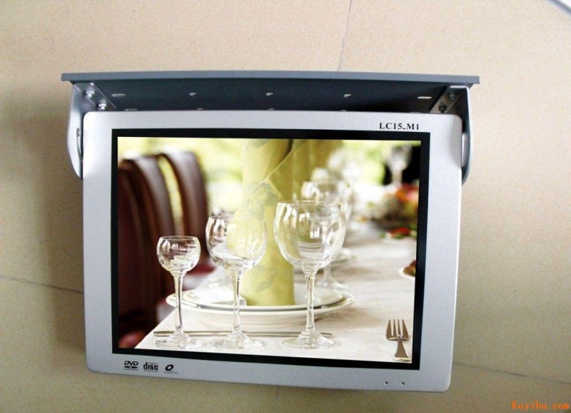 車載廣告機(jī)分類及性能對比分析