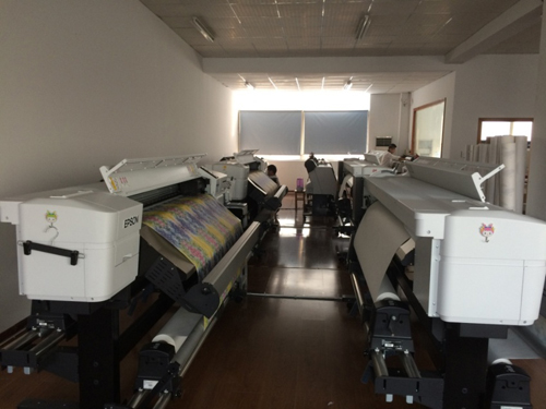 常熟市兆豐布藝燙畫(huà)有限公司內(nèi)部