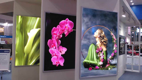 由愛(ài)普生輸出的廣告畫(huà)面展示