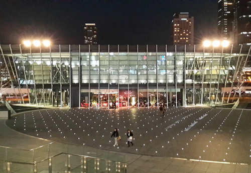 傳統(tǒng)商業(yè)空間接陷閉門潮 智能升級或是自救之路？