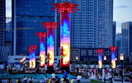 LED顯示屏嵌入都市化文化實現(xiàn)華麗轉(zhuǎn)身