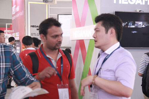 阿拉丁感謝有您，明年再會！