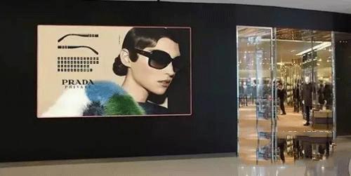 看LED顯示屏企如何用優(yōu)異產(chǎn)品攪弄商顯市場風(fēng)云！