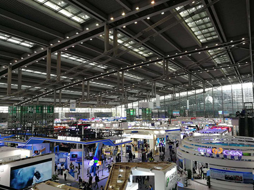 第十九屆高交會盛大開幕:搭建技術與成果展示平臺 促進顯示科技交流與合作