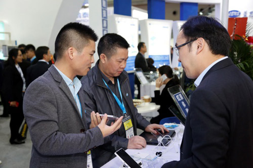 引領(lǐng)觸屏科技潮流：2017深圳國際全觸與顯示展亮點搶先看