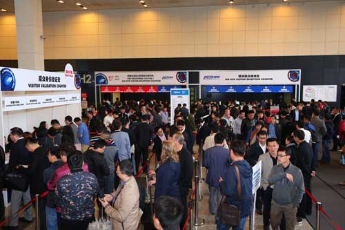 手機(jī)全面屏?xí)r代全面到來