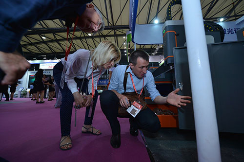 “第十六屆上海國(guó)際廣告標(biāo)識(shí)展•SIGN CHINA 2018”新增數(shù)碼印花設(shè)備及耗材專題展區(qū)