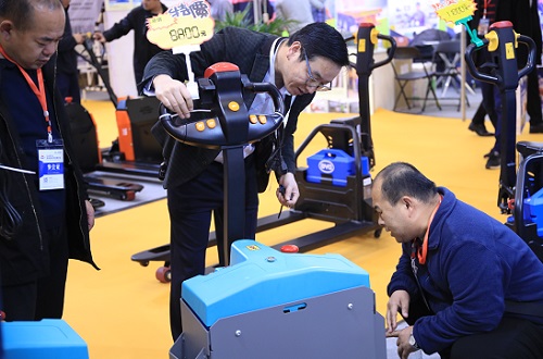 7月鄭州物流展又一次成為行業(yè)首展，2020企業(yè)開(kāi)拓中部市場(chǎng)的機(jī)遇選擇