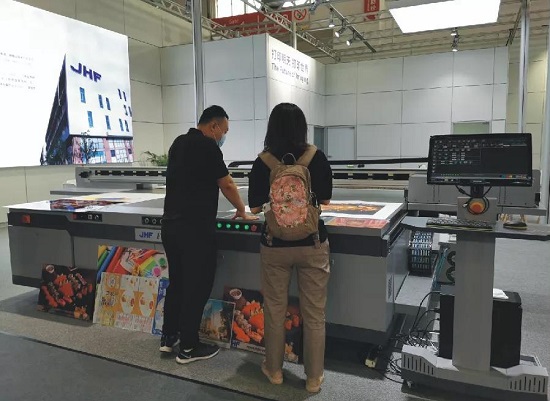 愛普生打印頭為印刷標簽行業(yè)賦能 提升品牌價值展現(xiàn)解決方案硬實力
