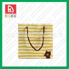 廠家供應(yīng) 牛皮紙袋 白色黃色 手提袋 紙袋 100起批 免費(fèi)設(shè)計