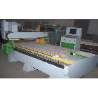 廠家直銷(xiāo)雕花機(jī)，青島雕刻機(jī)，刨花板雕刻機(jī)、電腦雕刻機(jī)