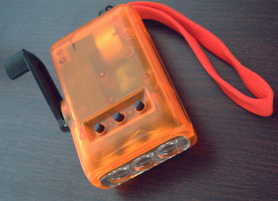 供應(yīng)手搖充電筒，手壓電筒，手搖手機充電筒，應(yīng)急電筒，無電源電筒