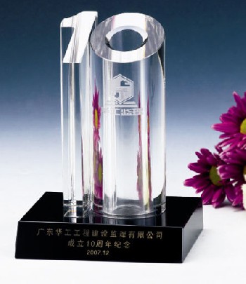 深圳水晶工藝品,水晶禮品,水晶擺件,水晶獎杯,獎牌,獎座