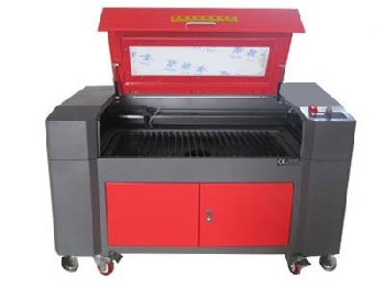 激光雕刻機