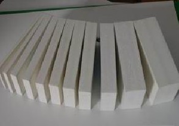供應(yīng)PVC結(jié)皮板。