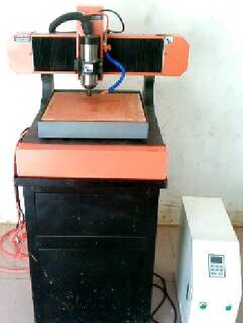 東莞鴻科供應(yīng)3030真空 吸附雕刻機(jī)