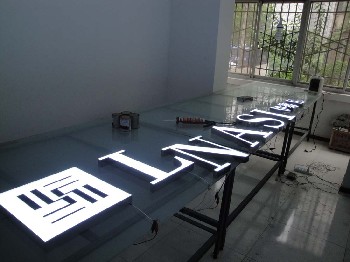 環(huán)氧樹(shù)脂發(fā)光字材料