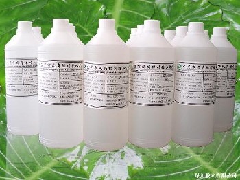 供應高綠色《折盒PET膠水》圓筒PET膠水