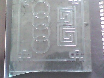 供應(yīng)電腦數(shù)控玻璃雕刻設(shè)備，新款玻璃雕刻機(jī)價(jià)格，有機(jī)玻璃雕刻機(jī)報(bào)價(jià)